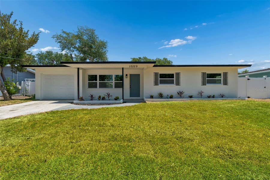 Property photo for 10229 N VALLE DRIVE, Tampa, FL