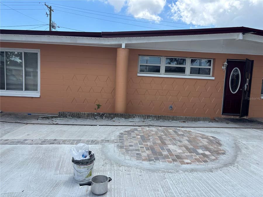 Property photo for 1320 LARSEN LN, Tampa, FL