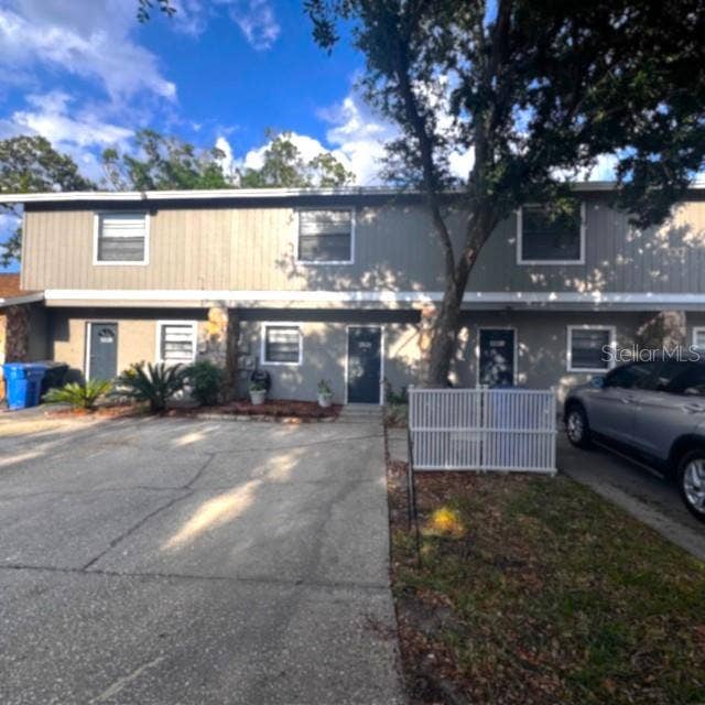 Property photo for 10128 LAKE OAK CIRCLE, Tampa, FL