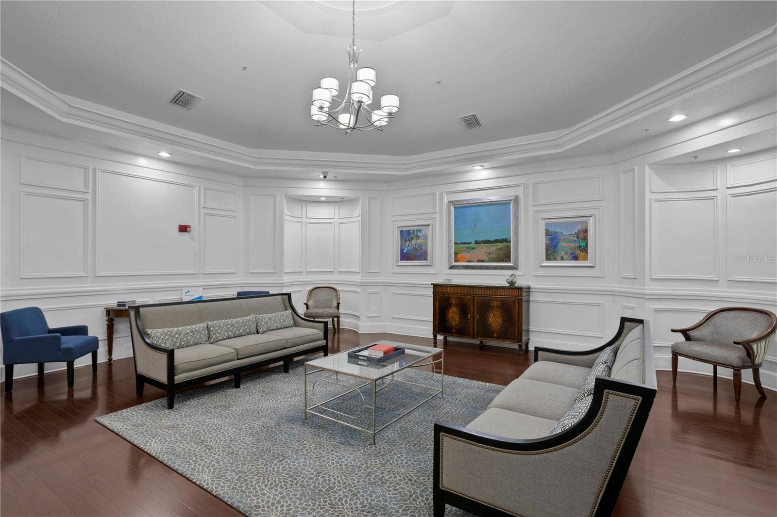 700 S HARBOUR ISLAND BOULEVARD, #109, Tampa, FL 33602 The lobby entrance