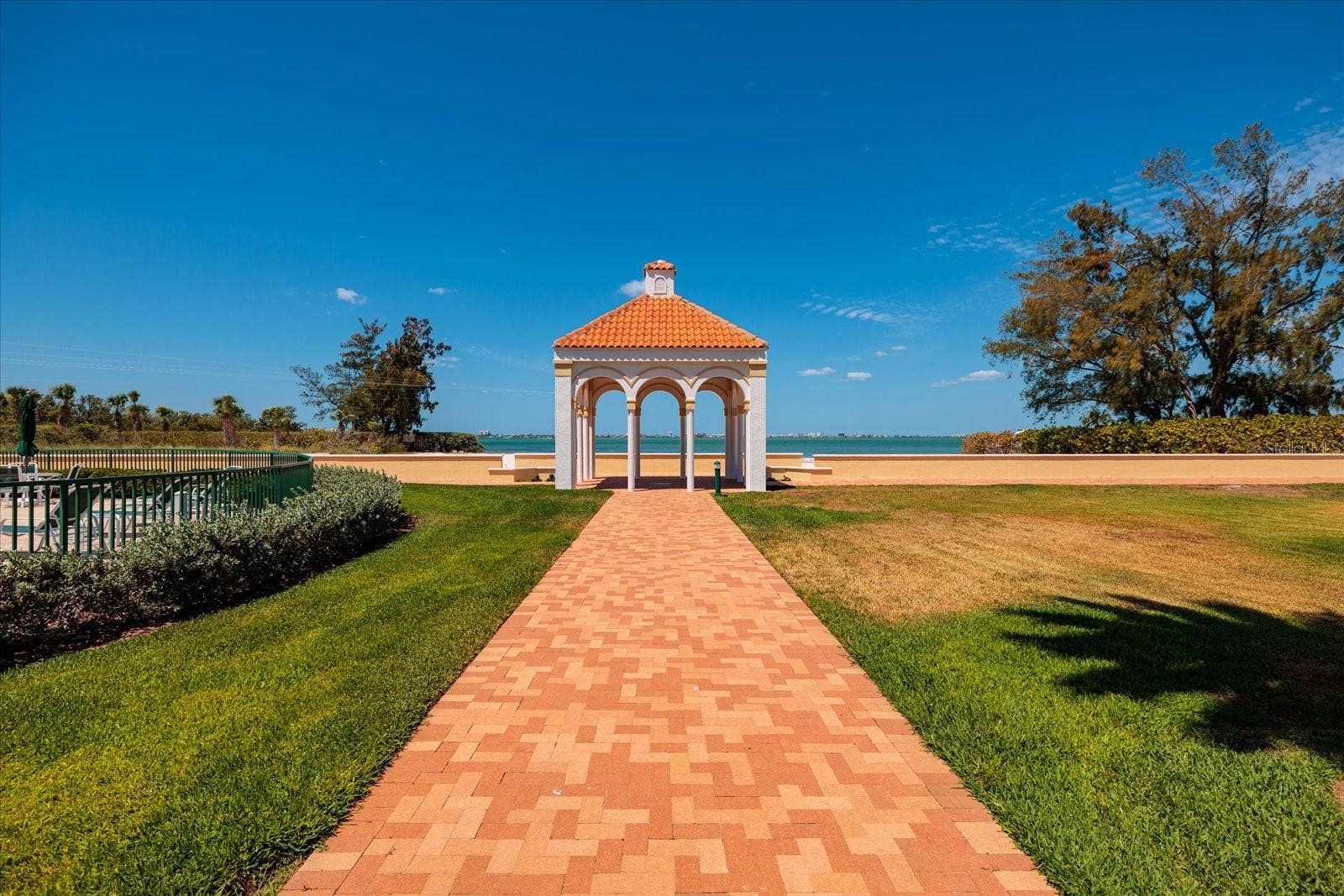 4801 OSPREY DRIVE S, #207, St Petersburg, FL 33711