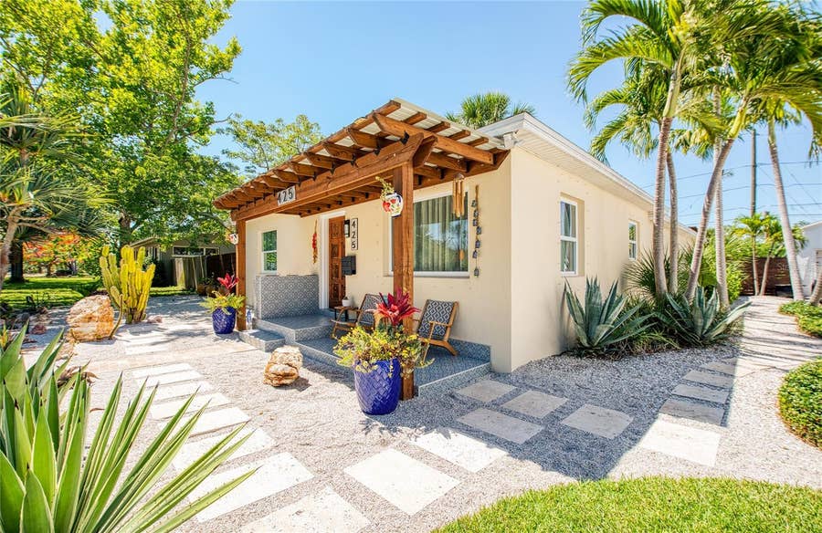 Property photo for 425 46TH AVENUE S, St Petersburg, FL
