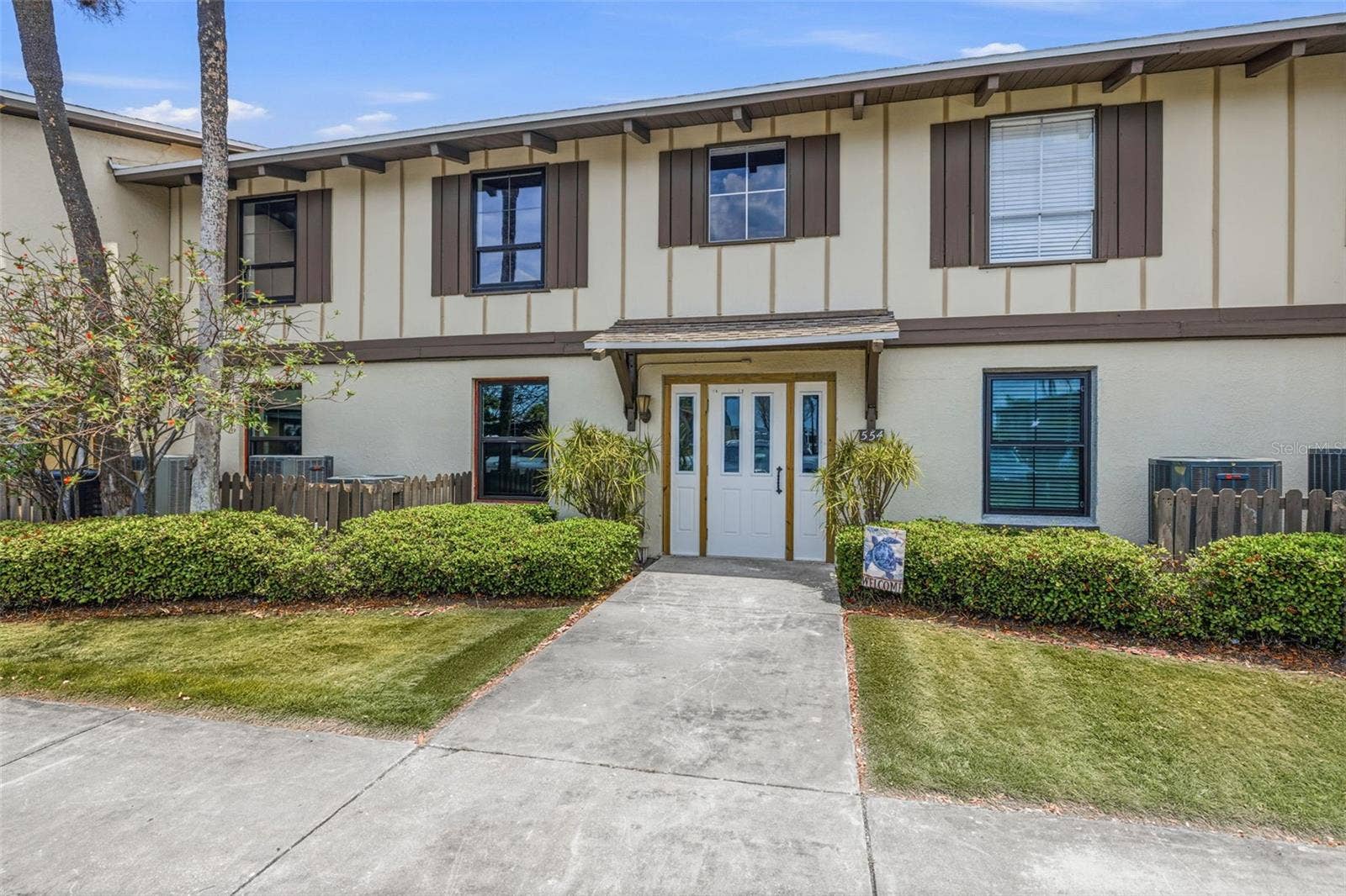 554 PLAZA SEVILLE COURT, #103, Treasure Island, FL 33706 Front door