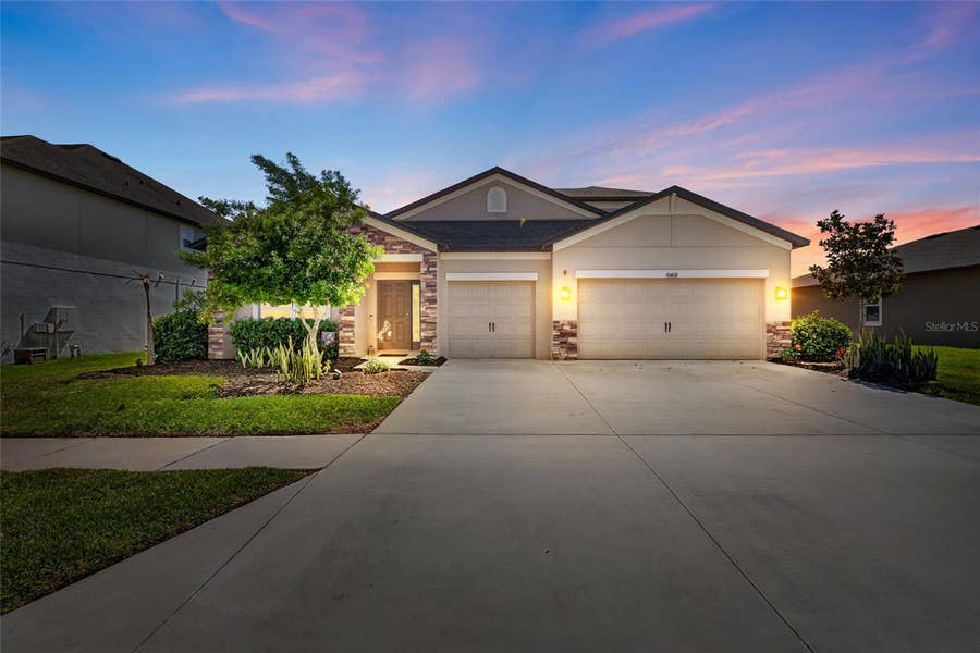Property photo for 18428 MALINCHE LOOP, Spring Hill, FL