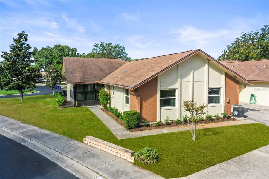 Property photo for 400 STIRLING TERRACE, Dunedin, FL