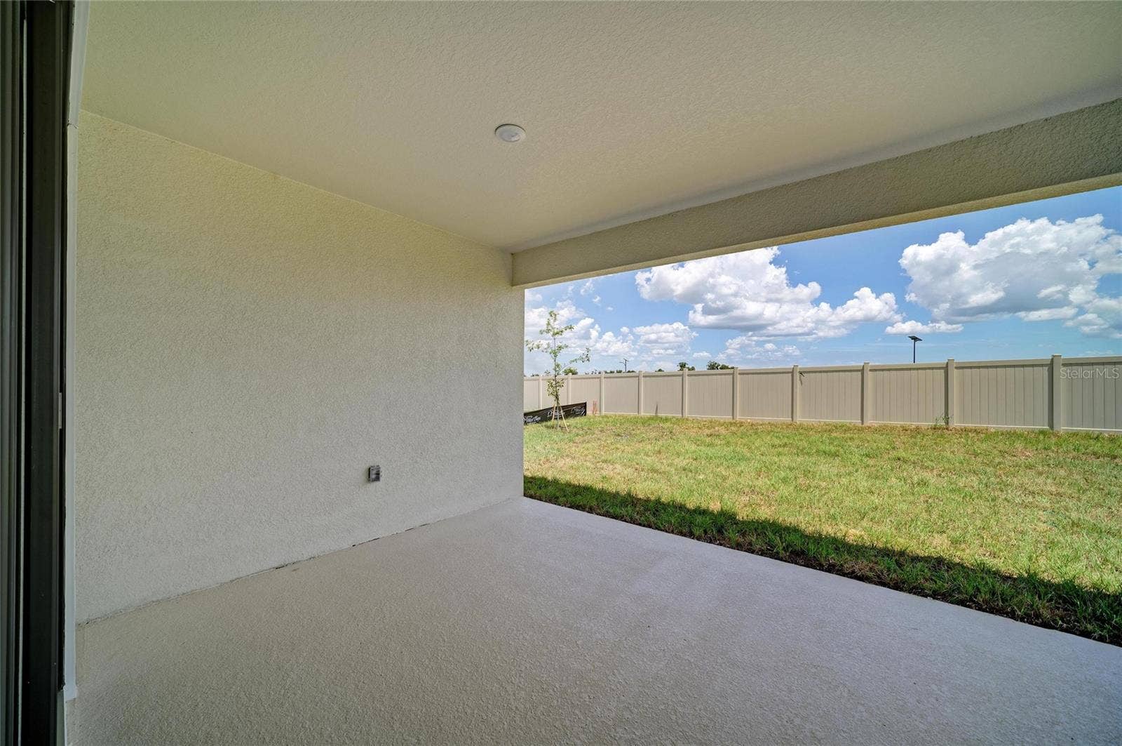 9806 LEAF GREEN LANE, Dade City, FL 33525 9806 LEAF GREEN LANE, Dade City, FL 33525
