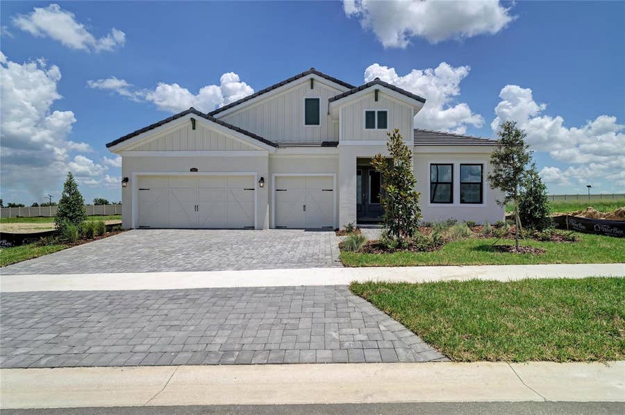 Property photo for 9806 LEAF GREEN LANE, Dade City, FL