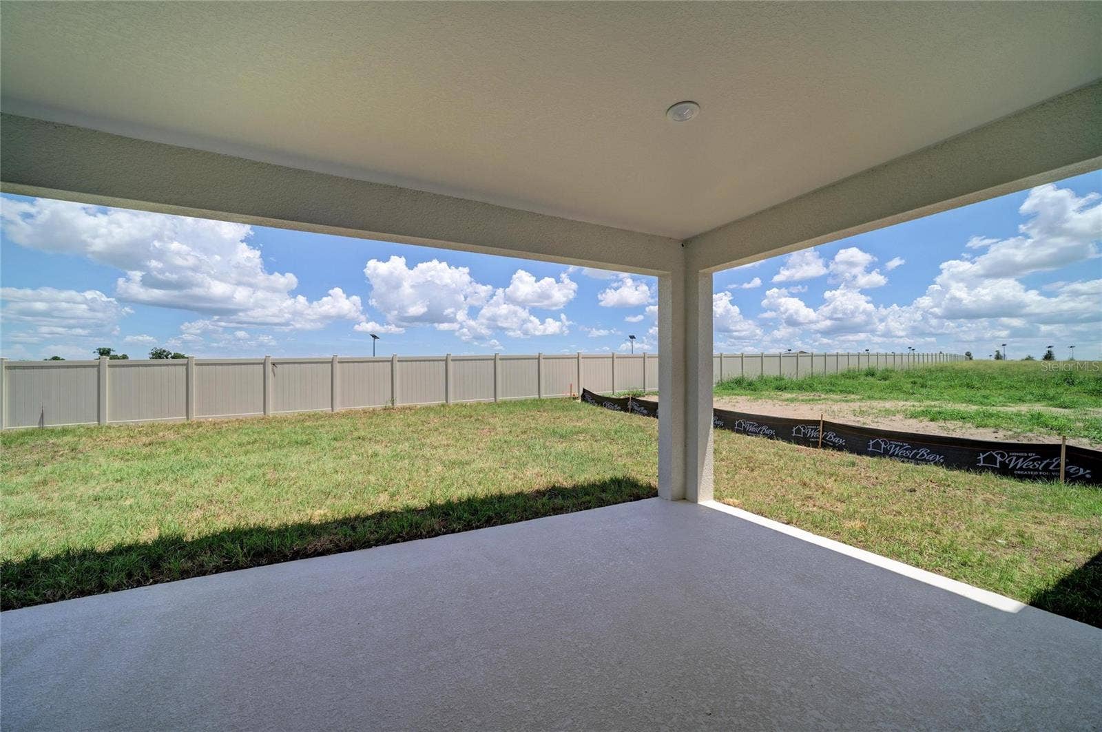 9806 LEAF GREEN LANE, Dade City, FL 33525 9806 LEAF GREEN LANE, Dade City, FL 33525