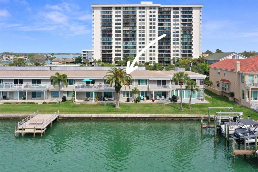 Property photo for 400 LARBOARD WAY, #103, Clearwater Beach, FL