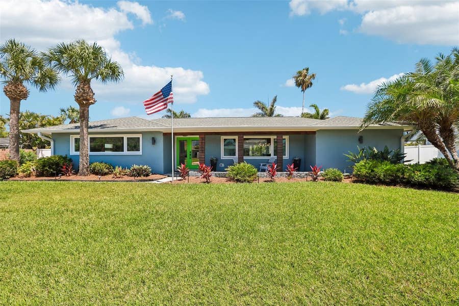 Property photo for 3203 HIBISCUS DRIVE W, Belleair Beach, FL