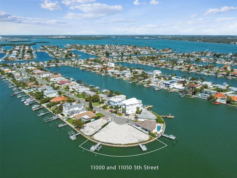 Property photo for 11050 5TH STREET E, Treasure Island, FL