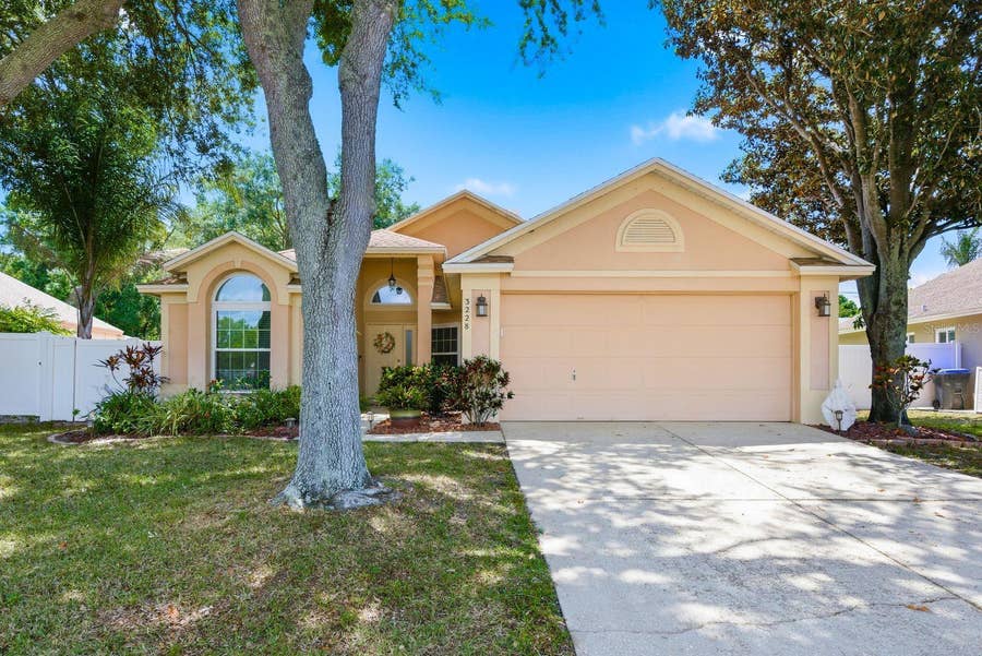 Property photo for 3228 BENTLEY DRIVE, Palm Harbor, FL