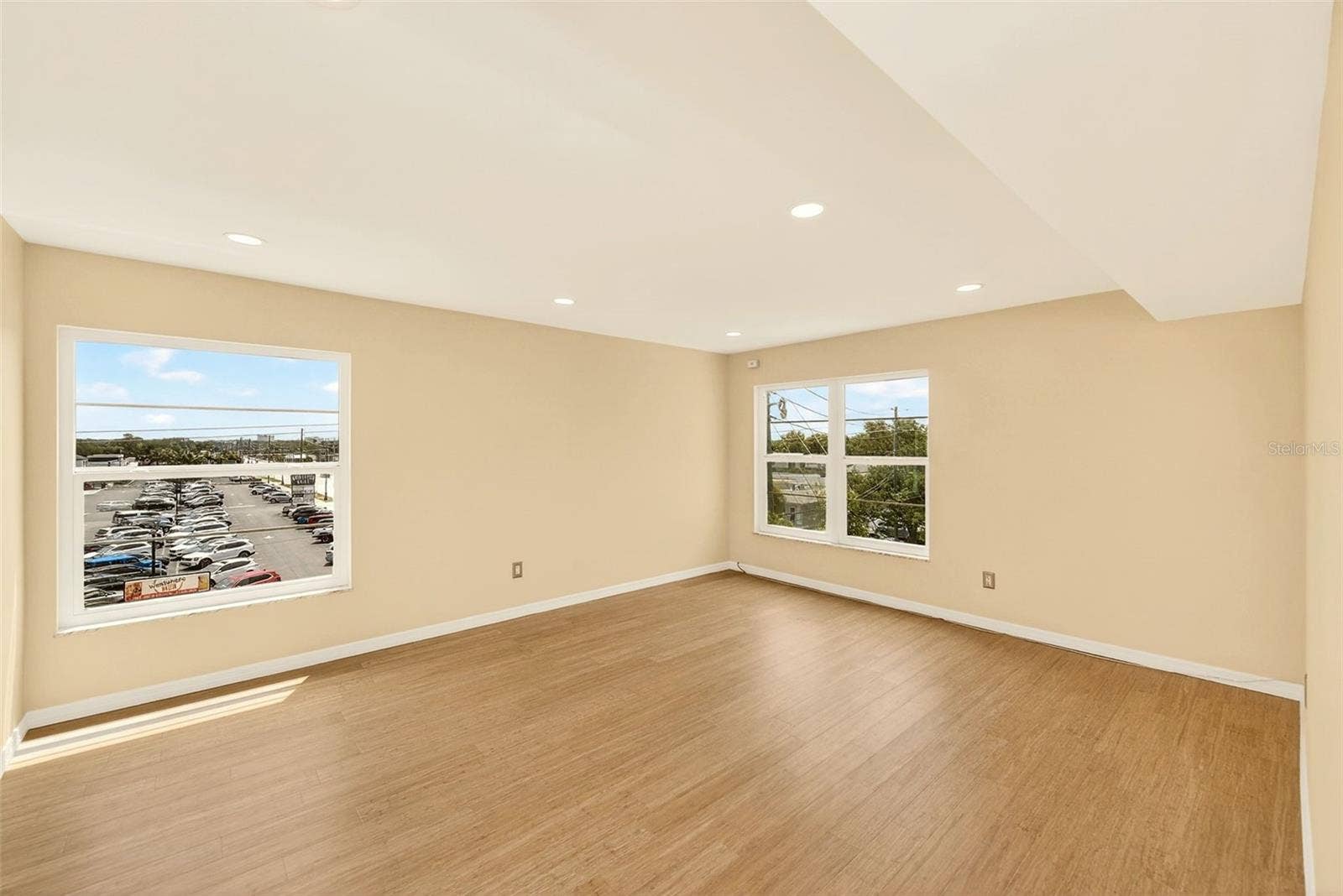 131 BLUFF VIEW DRIVE, #401, Belleair Bluffs, FL 33770 Guest bedroom