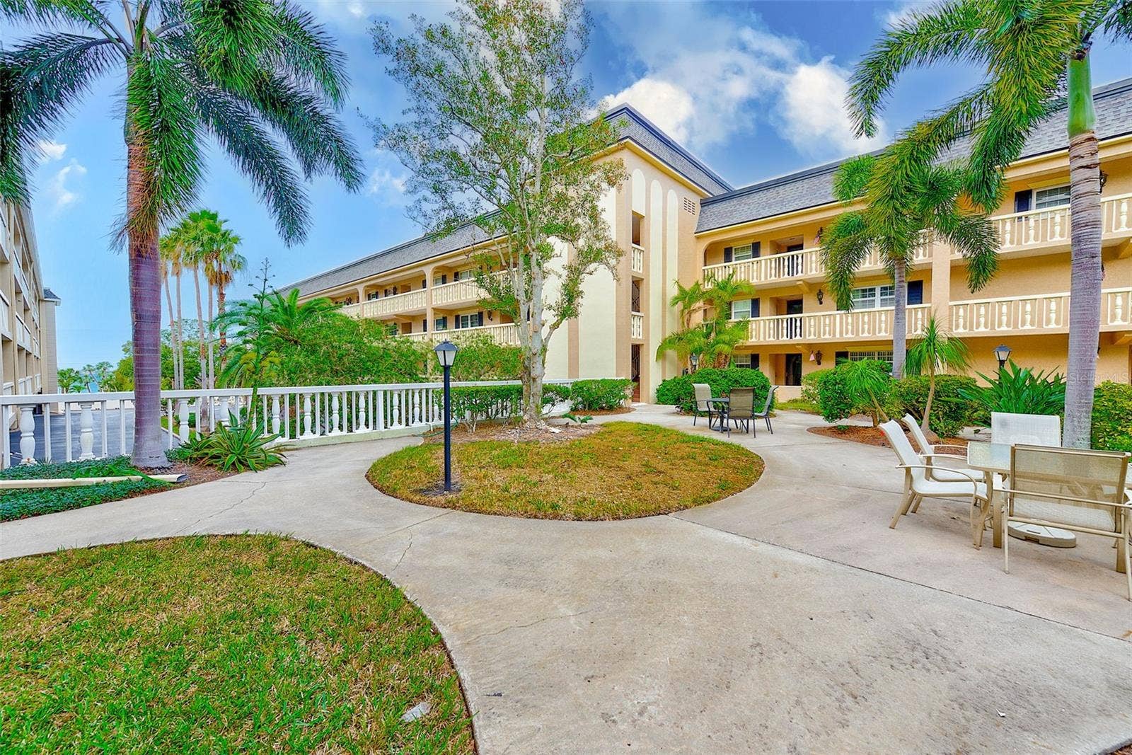 131 BLUFF VIEW DRIVE, #401, Belleair Bluffs, FL 33770 131 BLUFF VIEW DRIVE, #401, Belleair Bluffs, FL 33770