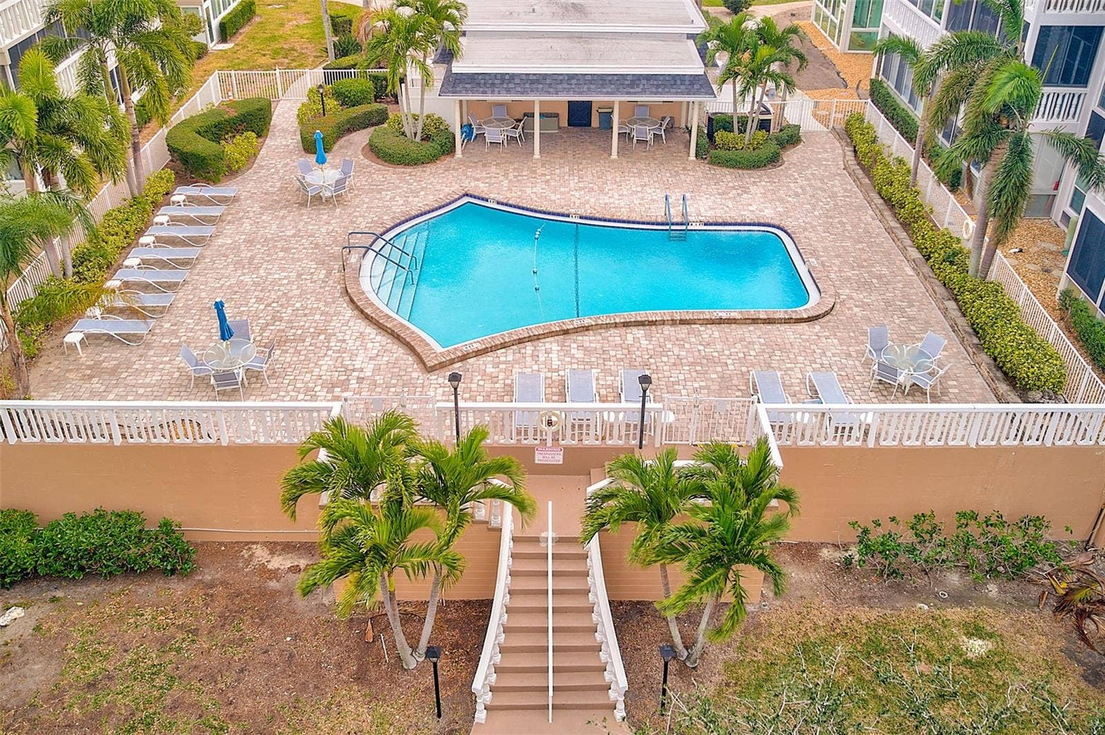 131 BLUFF VIEW DRIVE, #401, Belleair Bluffs, FL 33770 131 BLUFF VIEW DRIVE, #401, Belleair Bluffs, FL 33770