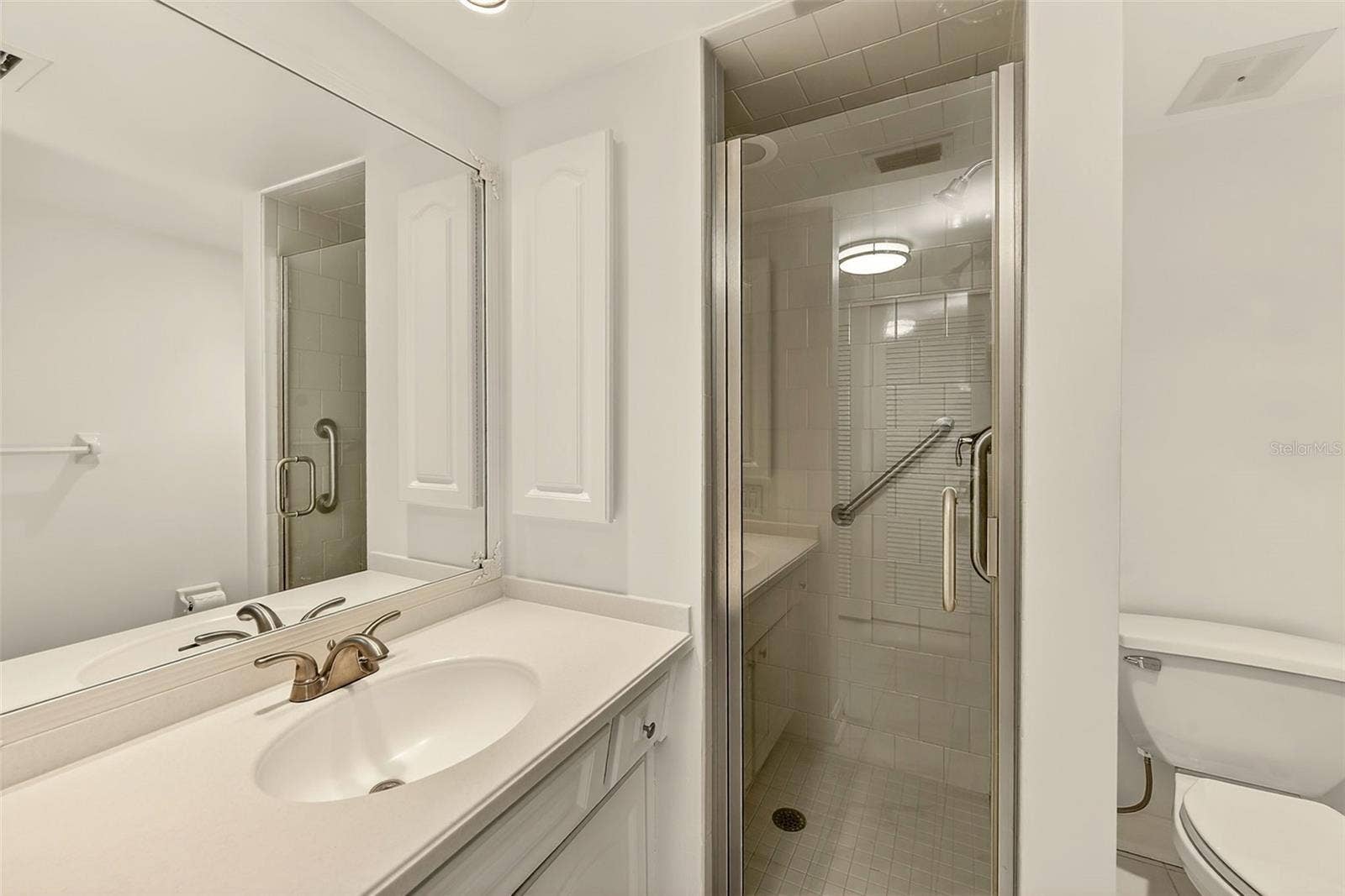 131 BLUFF VIEW DRIVE, #401, Belleair Bluffs, FL 33770 Primary Bathroom