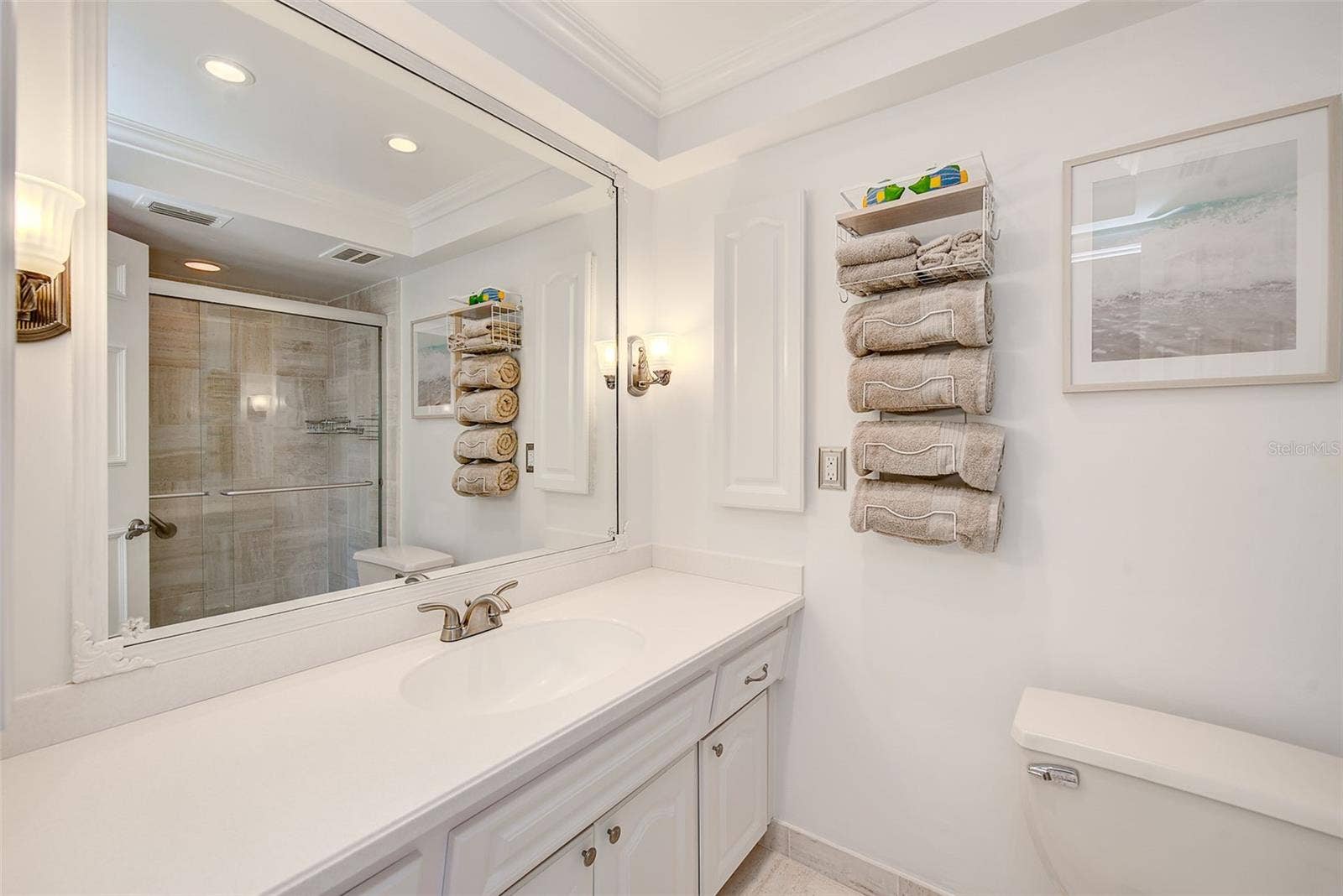 131 BLUFF VIEW DRIVE, #401, Belleair Bluffs, FL 33770 Guest Bathroom