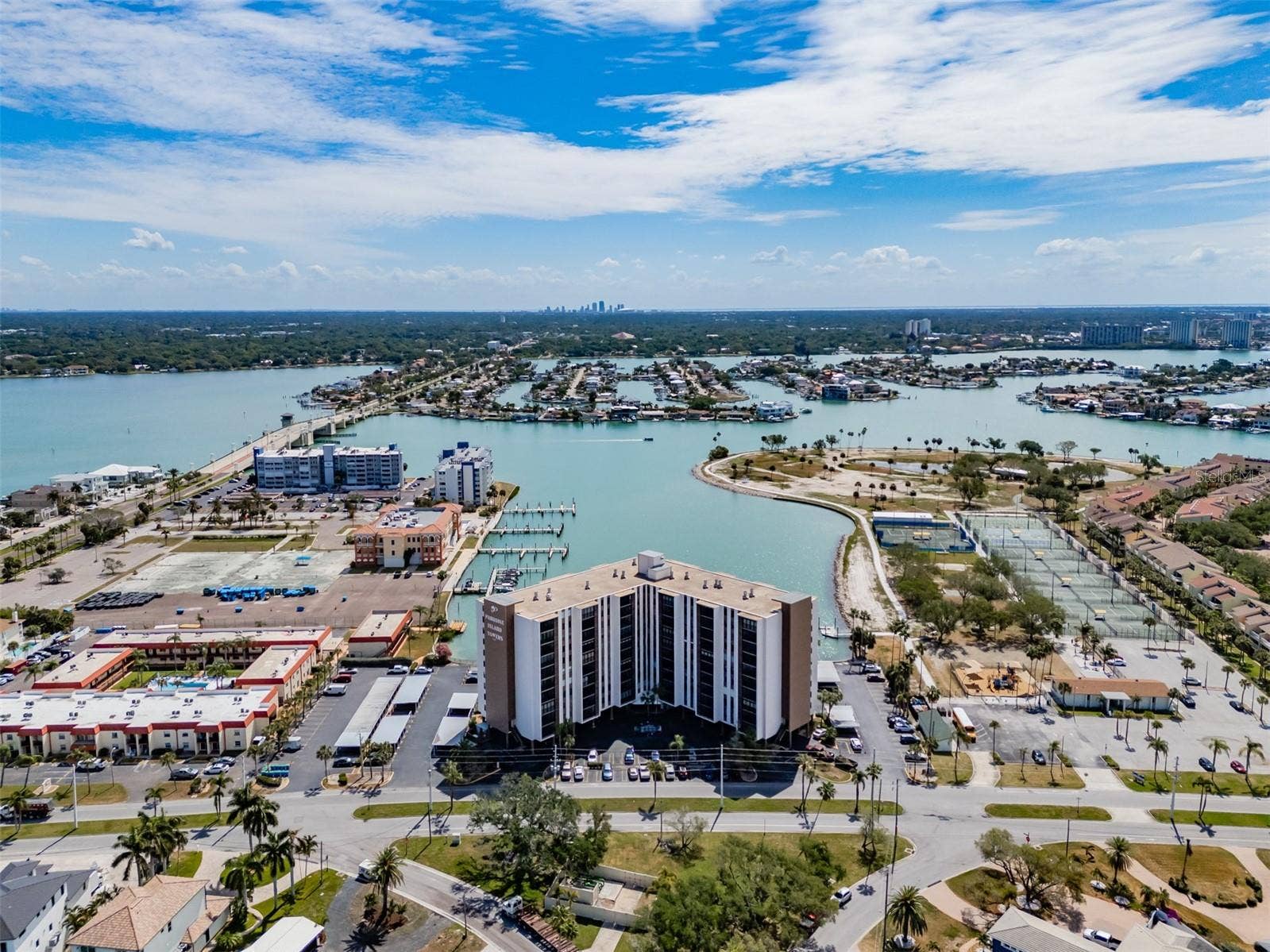 10355 PARADISE BOULEVARD, #511, Treasure Island, FL 33706 10355 PARADISE BOULEVARD, #511, Treasure Island, FL 33706