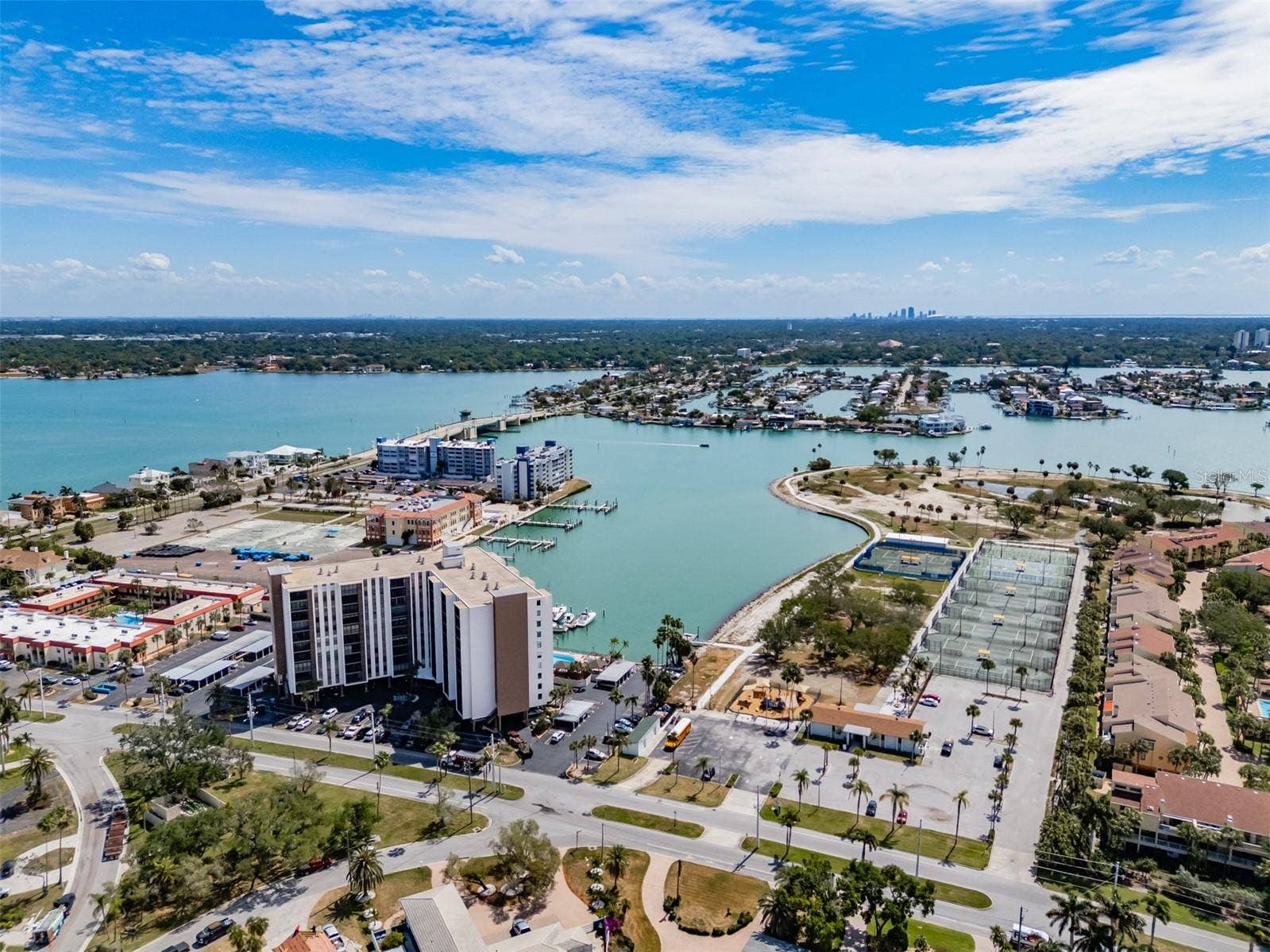 10355 PARADISE BOULEVARD, #511, Treasure Island, FL 33706 10355 PARADISE BOULEVARD, #511, Treasure Island, FL 33706