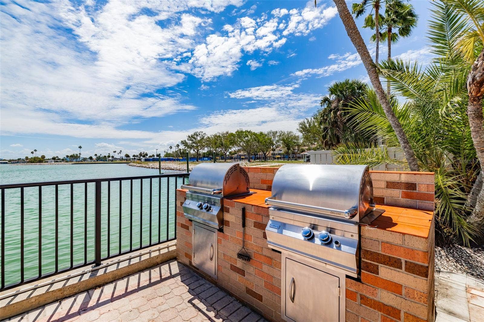 10355 PARADISE BOULEVARD, #511, Treasure Island, FL 33706 10355 PARADISE BOULEVARD, #511, Treasure Island, FL 33706