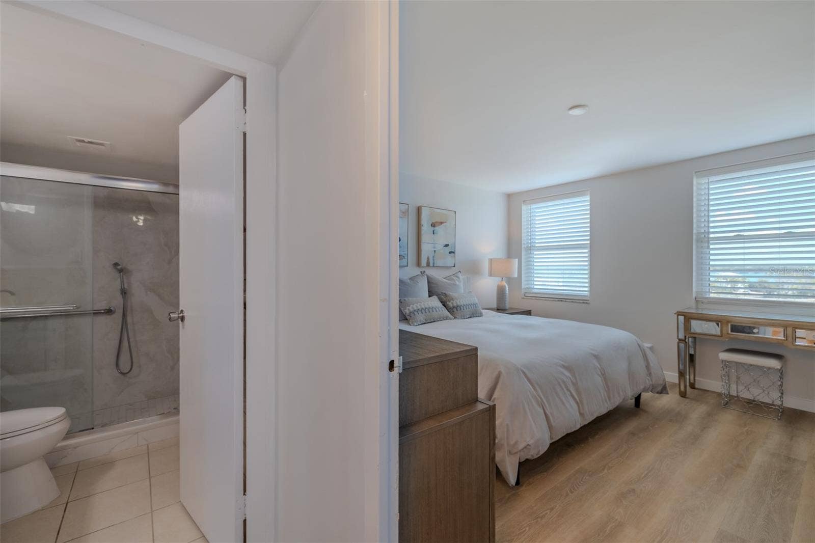 10355 PARADISE BOULEVARD, #511, Treasure Island, FL 33706 10355 PARADISE BOULEVARD, #511, Treasure Island, FL 33706