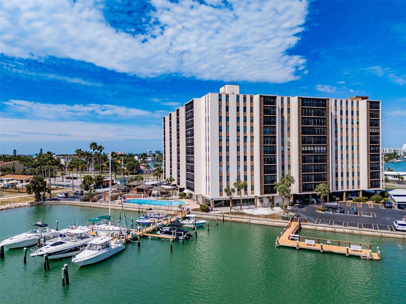 10355 PARADISE BOULEVARD, #511, Treasure Island, FL 33706 10355 PARADISE BOULEVARD, #511, Treasure Island, FL 33706