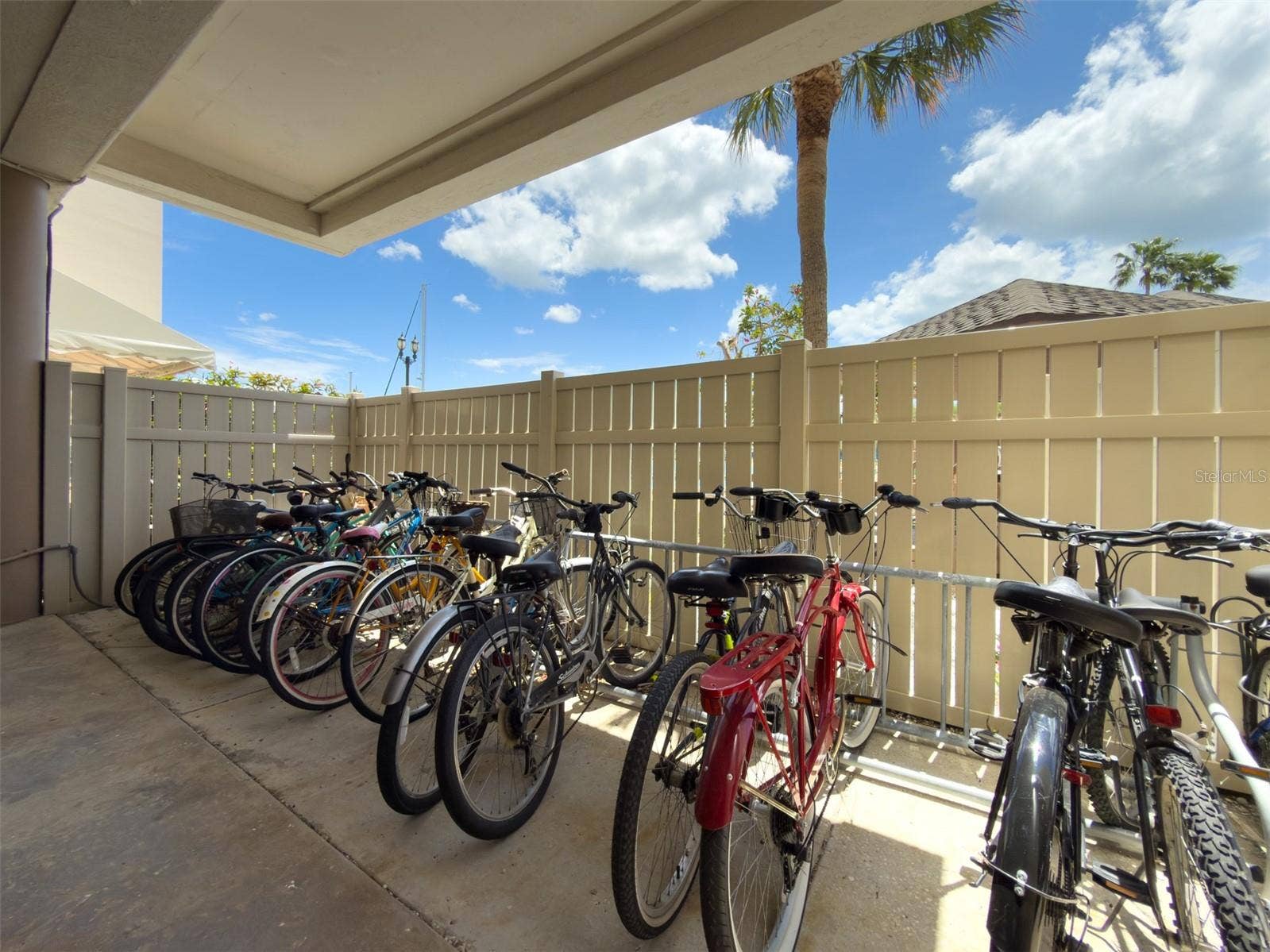 10355 PARADISE BOULEVARD, #511, Treasure Island, FL 33706 10355 PARADISE BOULEVARD, #511, Treasure Island, FL 33706