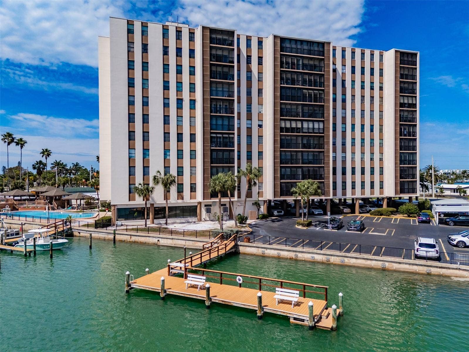 10355 PARADISE BOULEVARD, #511, Treasure Island, FL 33706 10355 PARADISE BOULEVARD, #511, Treasure Island, FL 33706
