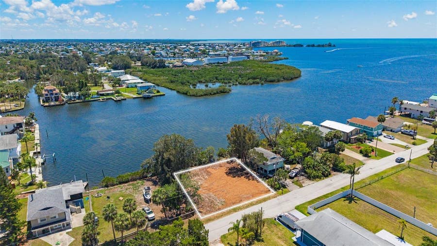 Property photo for 6646 SEAVIEW BOULEVARD, Hudson, FL