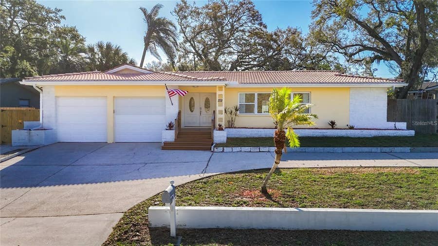 Property photo for 1201 KAPOK KOVE CIRCLE, Clearwater, FL