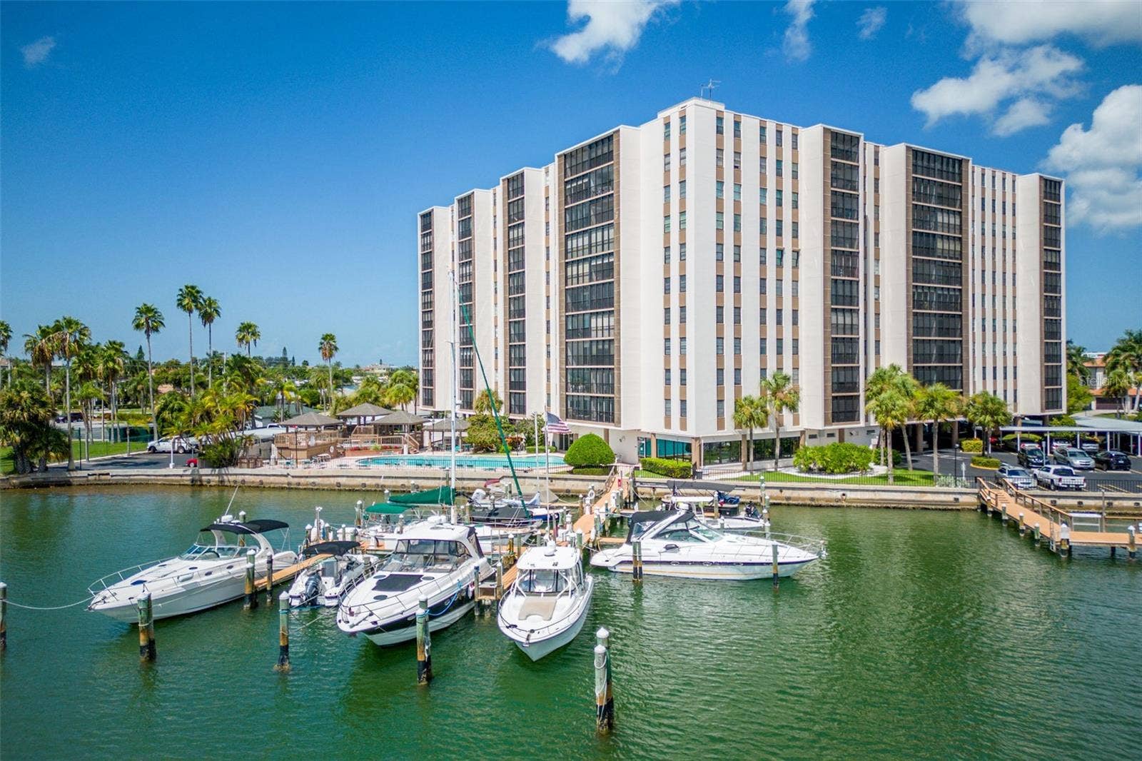 10355 PARADISE BOULEVARD, #113, Treasure Island, FL 33706