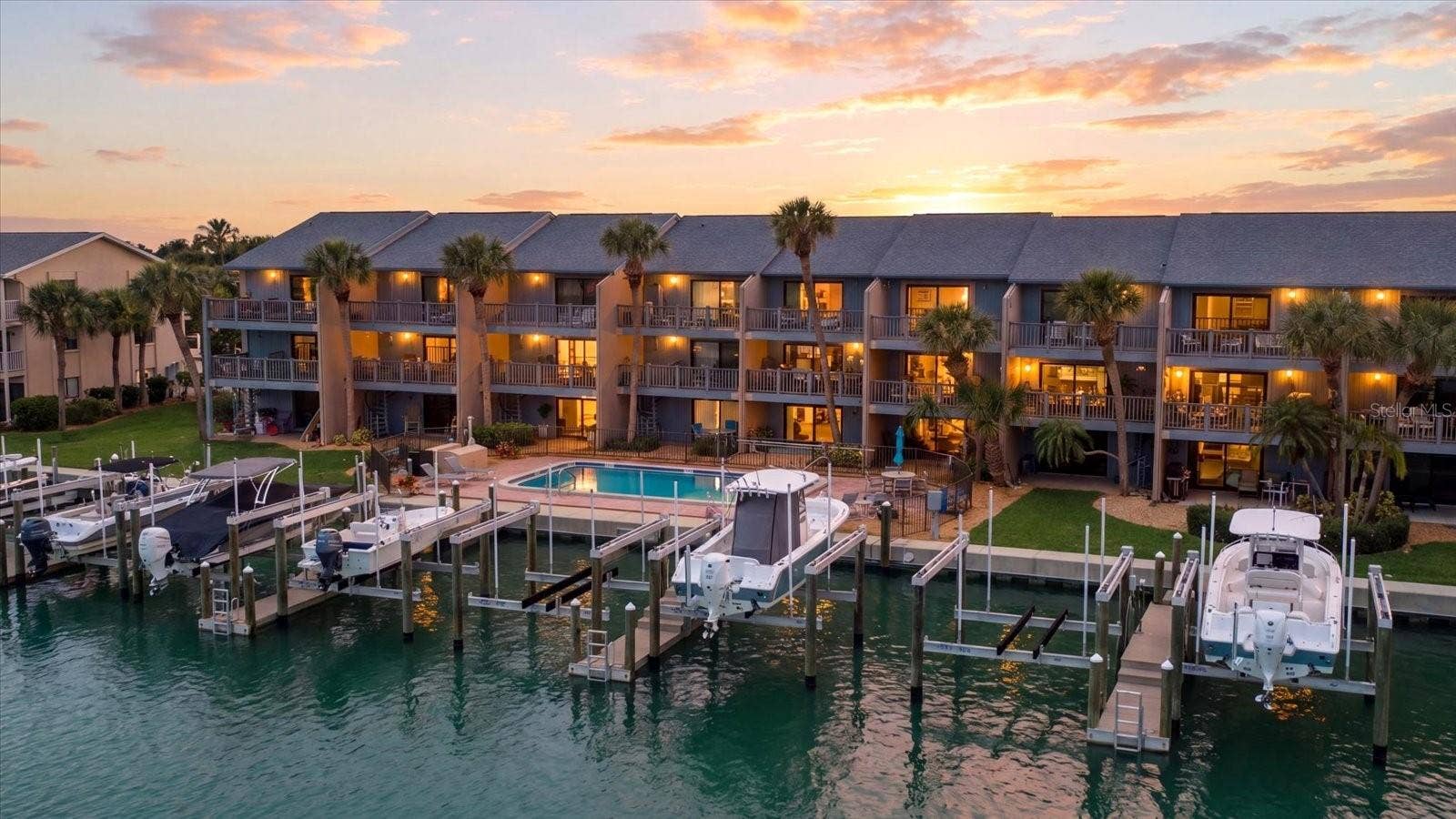 11835 3RD STREET E, Treasure Island, FL 33706 11835 3RD STREET E, Treasure Island, FL 33706