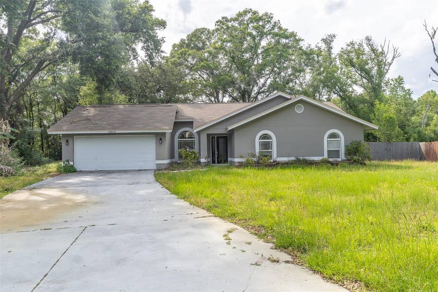 Property photo for 2402 PRAIRIE PLACE, Lutz, FL