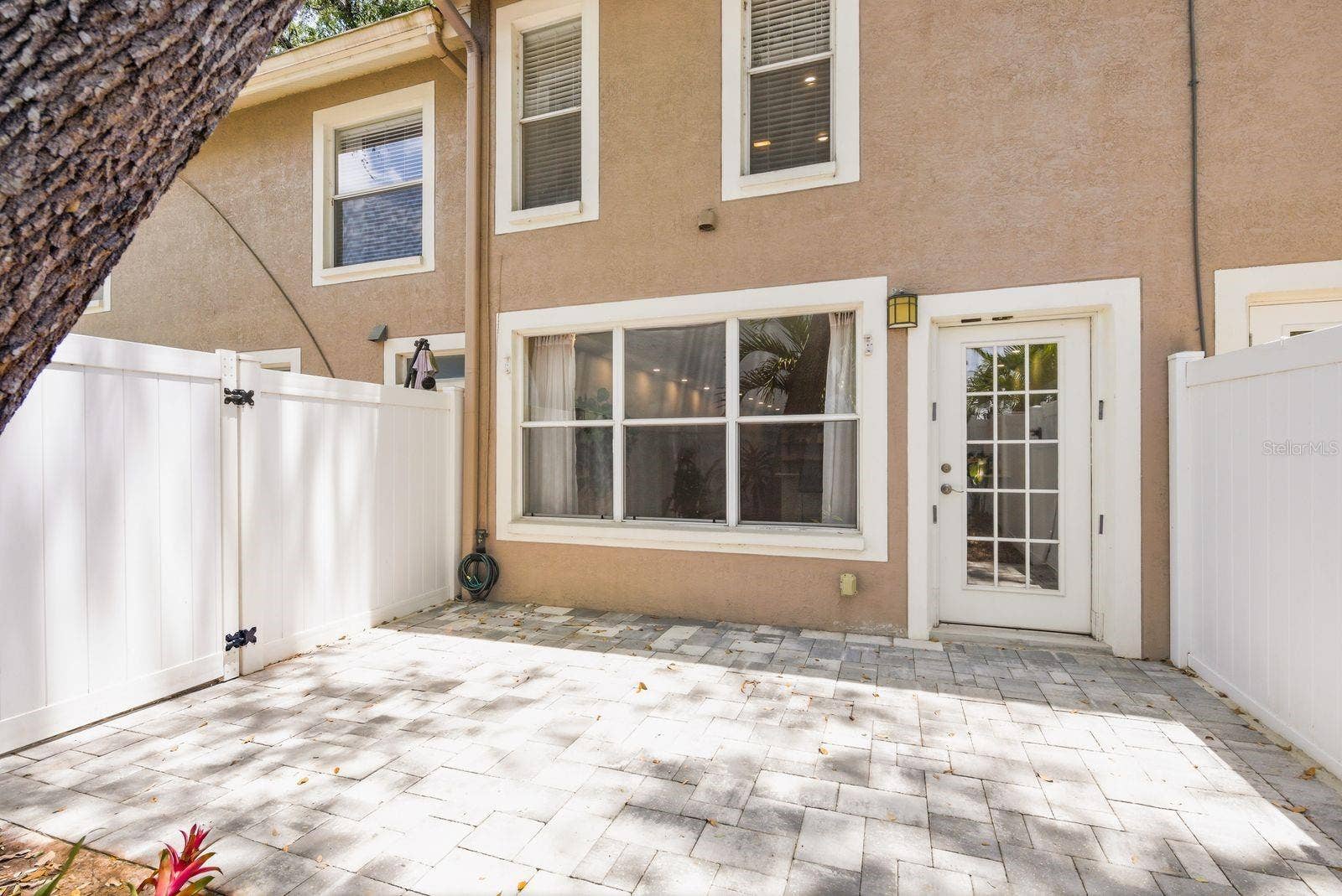 4811 BAYSHORE BOULEVARD, #303, Tampa, FL 33611 Private Courtyard