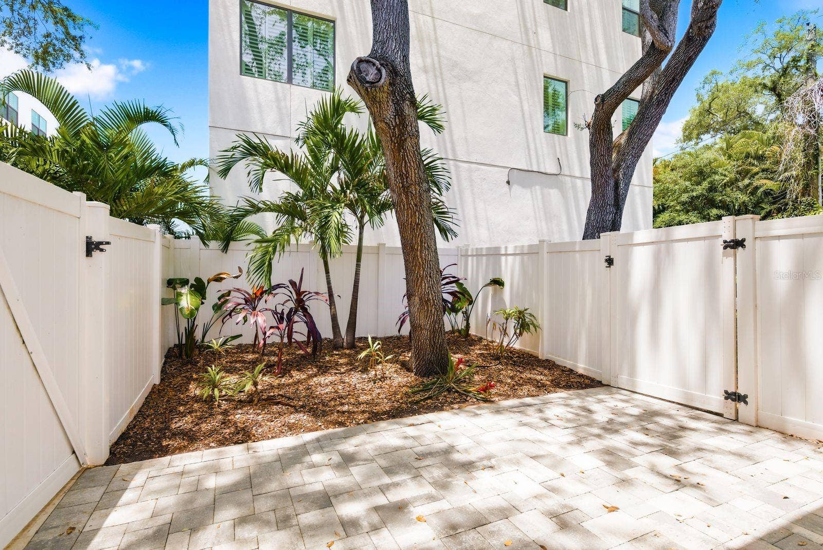 4811 BAYSHORE BOULEVARD, #303, Tampa, FL 33611 4811 BAYSHORE BOULEVARD, #303, Tampa, FL 33611
