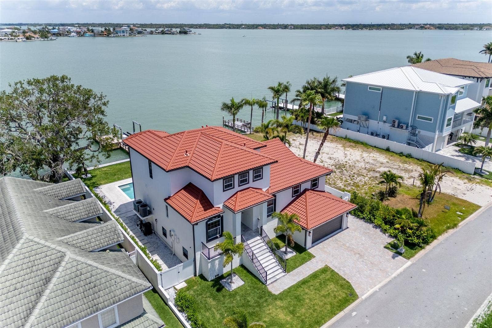 4 PARADISE LANE, Treasure Island, FL 33706 4 PARADISE LANE, Treasure Island, FL 33706
