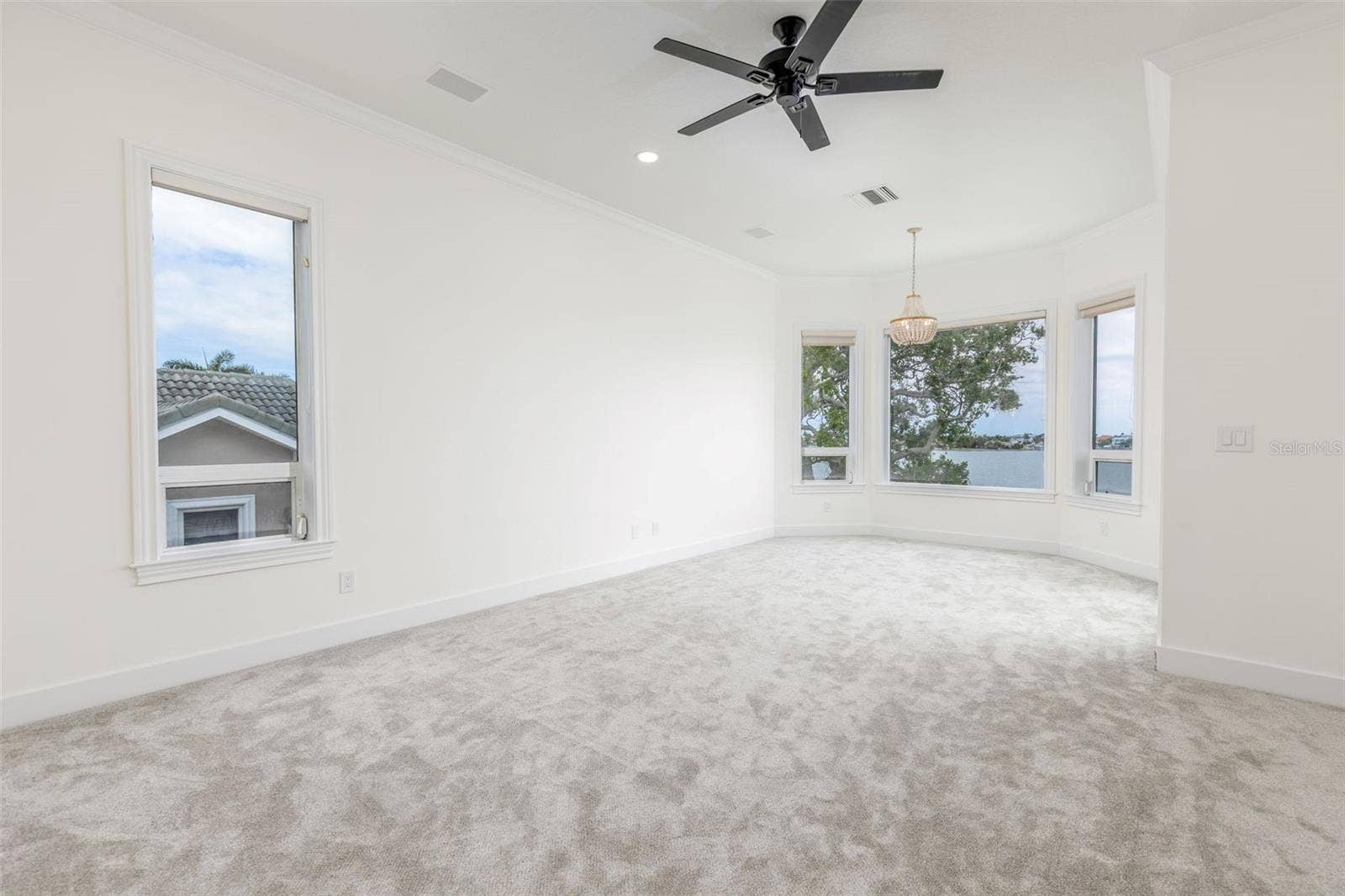 4 PARADISE LANE, Treasure Island, FL 33706 4 PARADISE LANE, Treasure Island, FL 33706