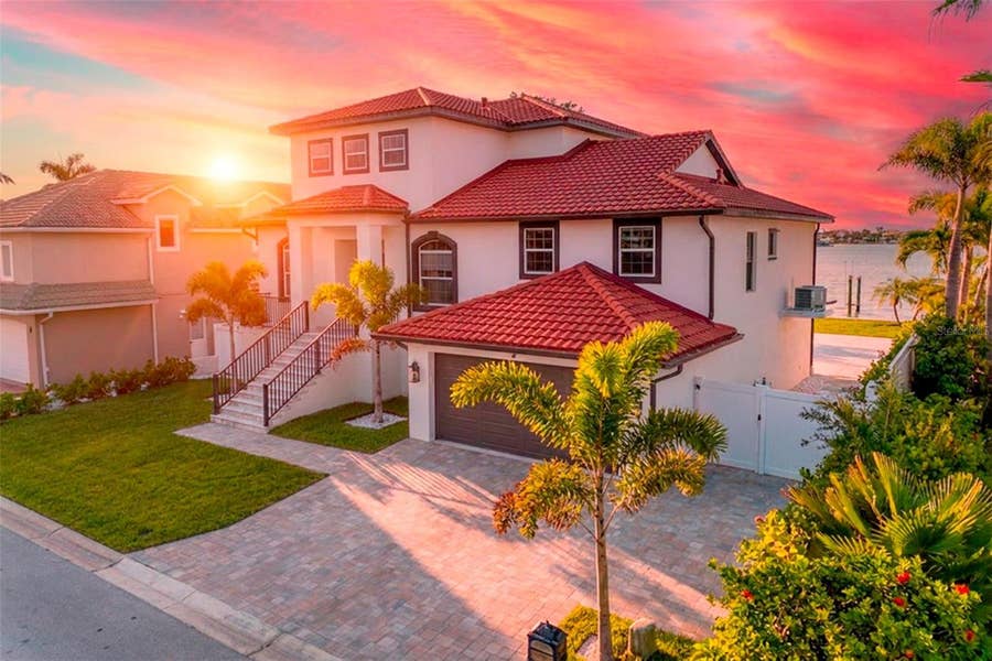 Property photo for 4 PARADISE LANE, Treasure Island, FL
