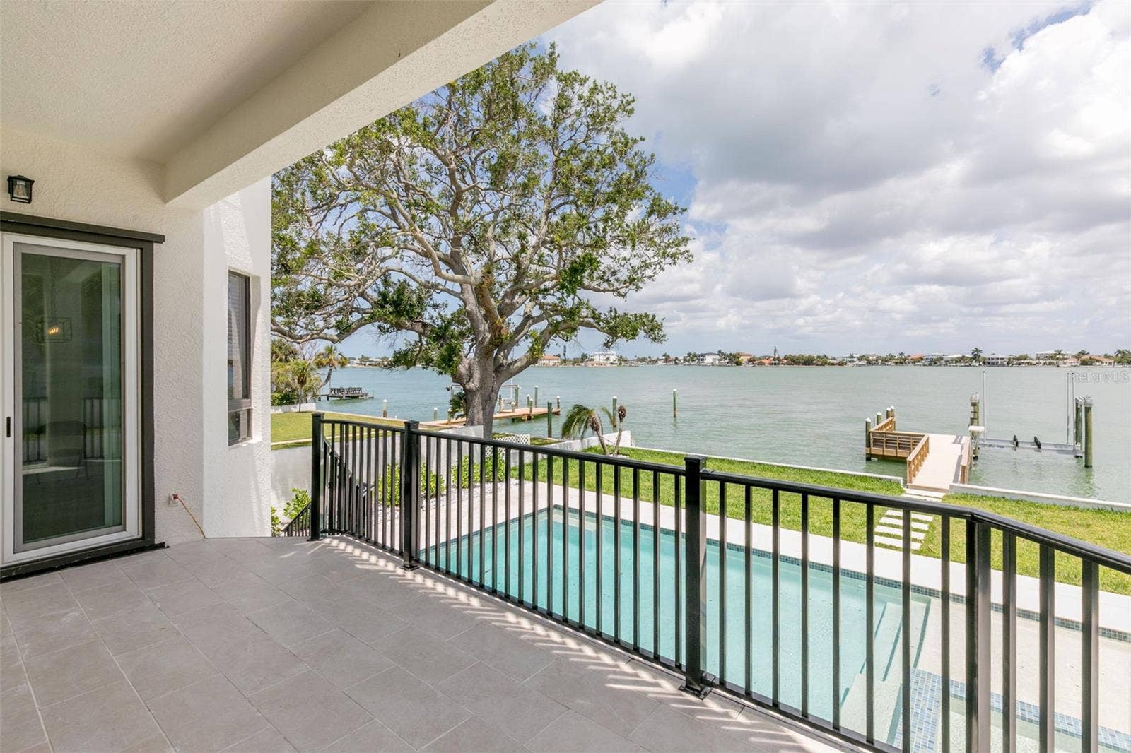 4 PARADISE LANE, Treasure Island, FL 33706 4 PARADISE LANE, Treasure Island, FL 33706