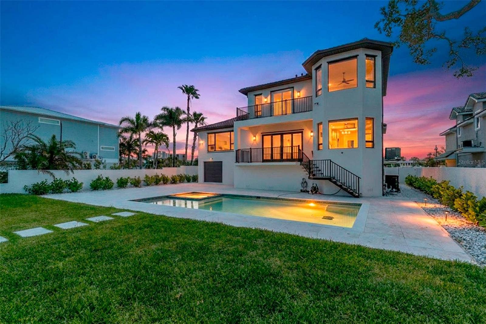4 PARADISE LANE, Treasure Island, FL 33706 4 PARADISE LANE, Treasure Island, FL 33706