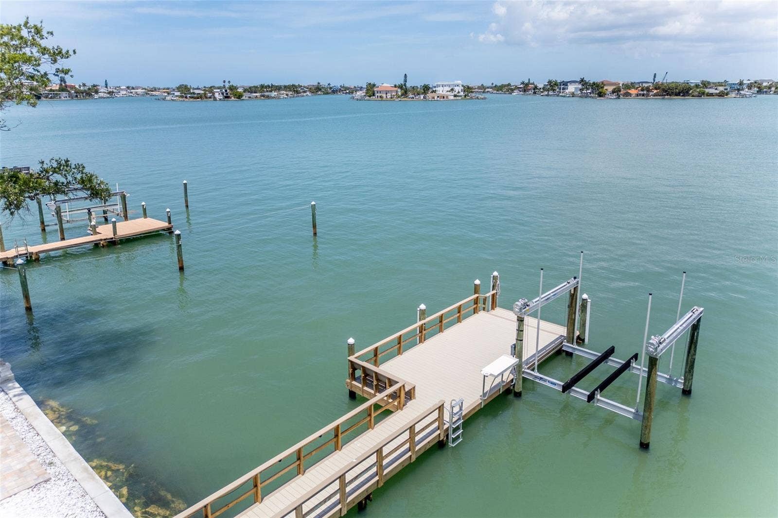 4 PARADISE LANE, Treasure Island, FL 33706 4 PARADISE LANE, Treasure Island, FL 33706