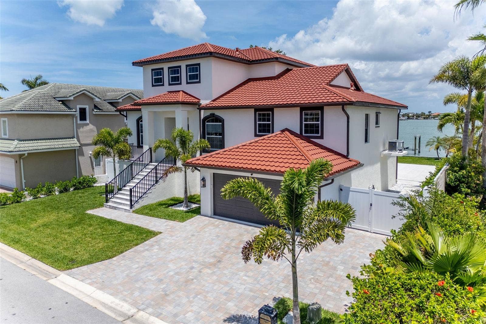 4 PARADISE LANE, Treasure Island, FL 33706 4 PARADISE LANE, Treasure Island, FL 33706