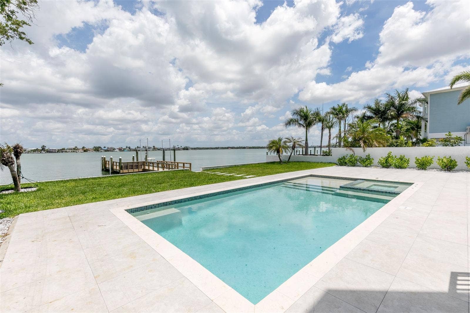 4 PARADISE LANE, Treasure Island, FL 33706 4 PARADISE LANE, Treasure Island, FL 33706