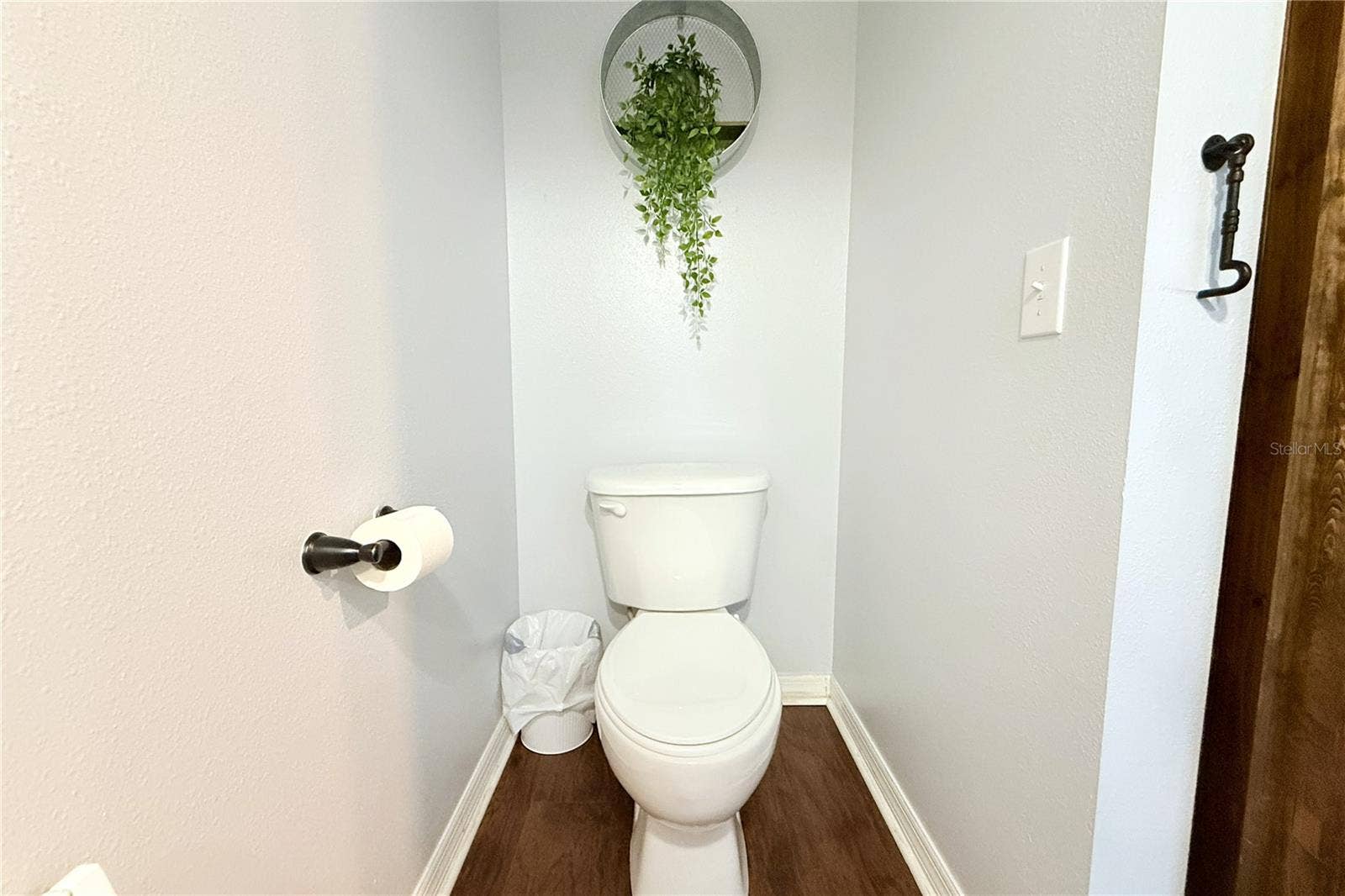 5307 TERRAZA COURT, Temple Terrace, FL 33617 1/2 bath room