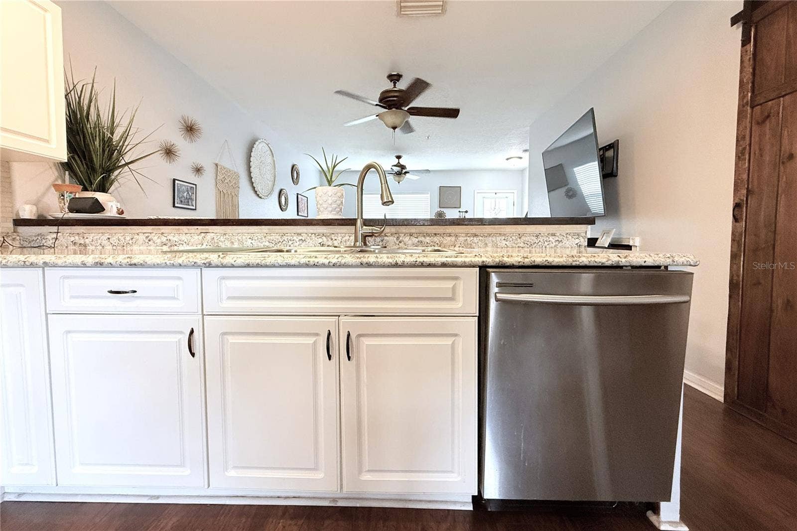 5307 TERRAZA COURT, Temple Terrace, FL 33617 5307 TERRAZA COURT, Temple Terrace, FL 33617