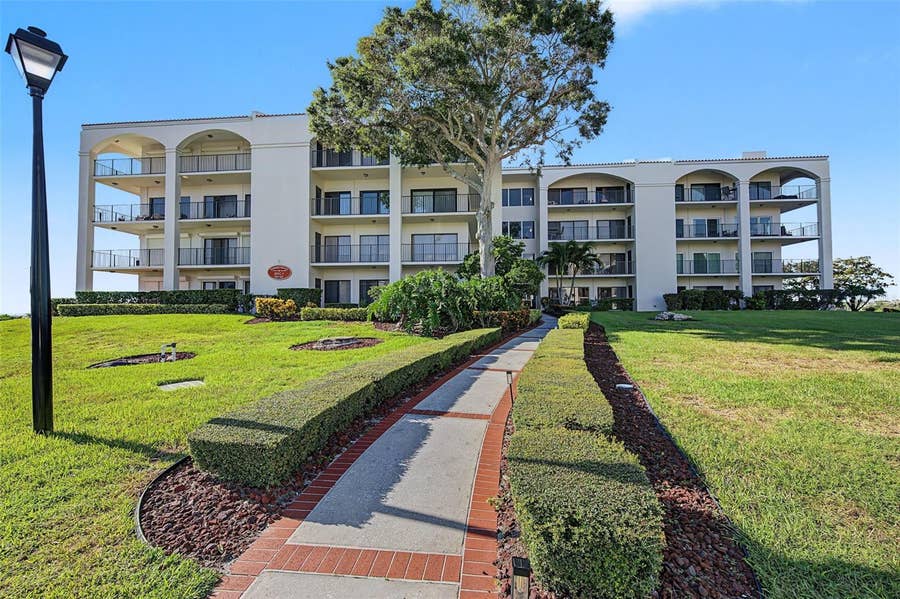Property photo for 328 MARINER DRIVE, #328, Tarpon Springs, FL