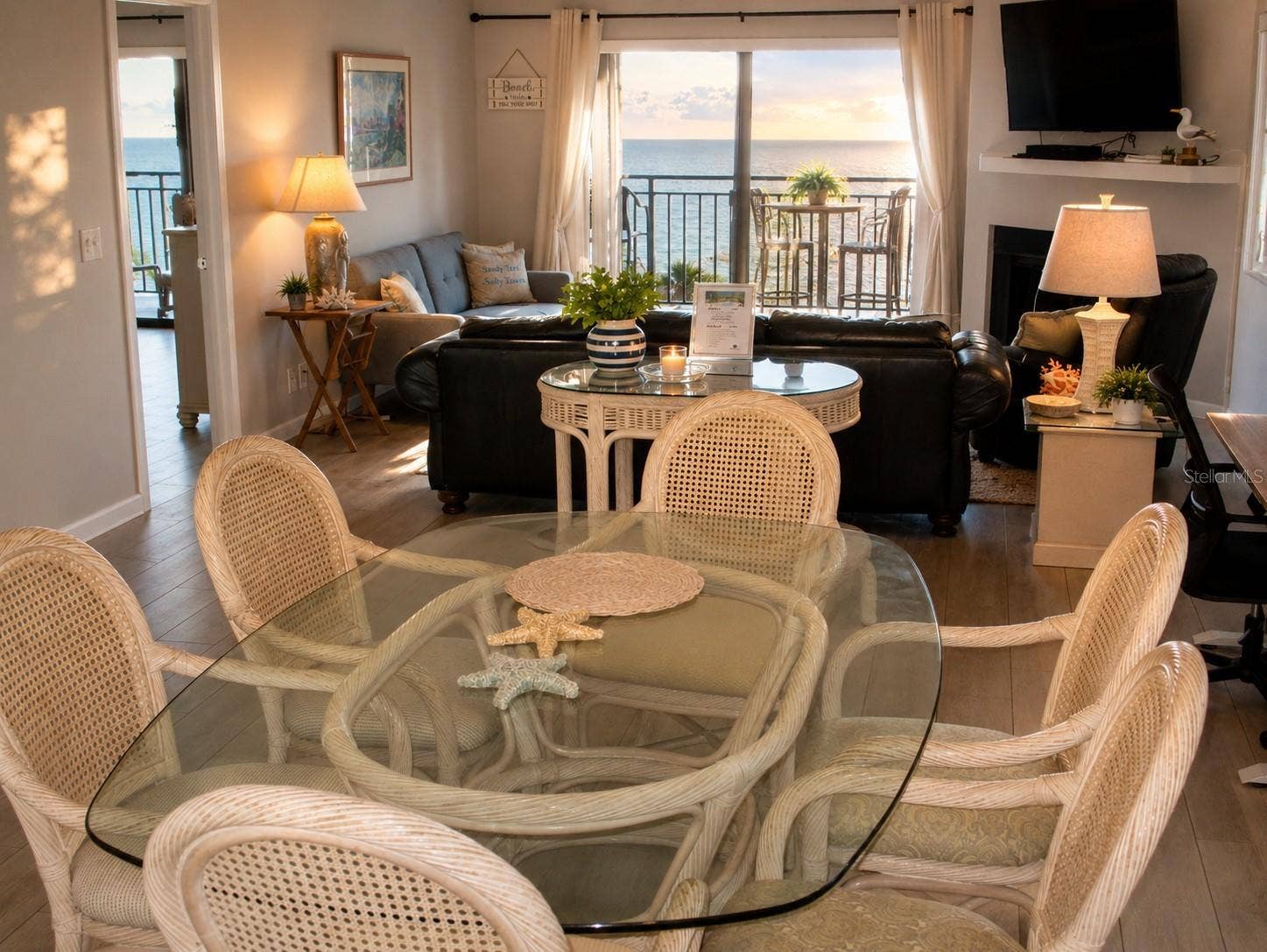 9825 HARRELL AVENUE, #404, Treasure Island, FL 33706 Comfortable open Floor plan