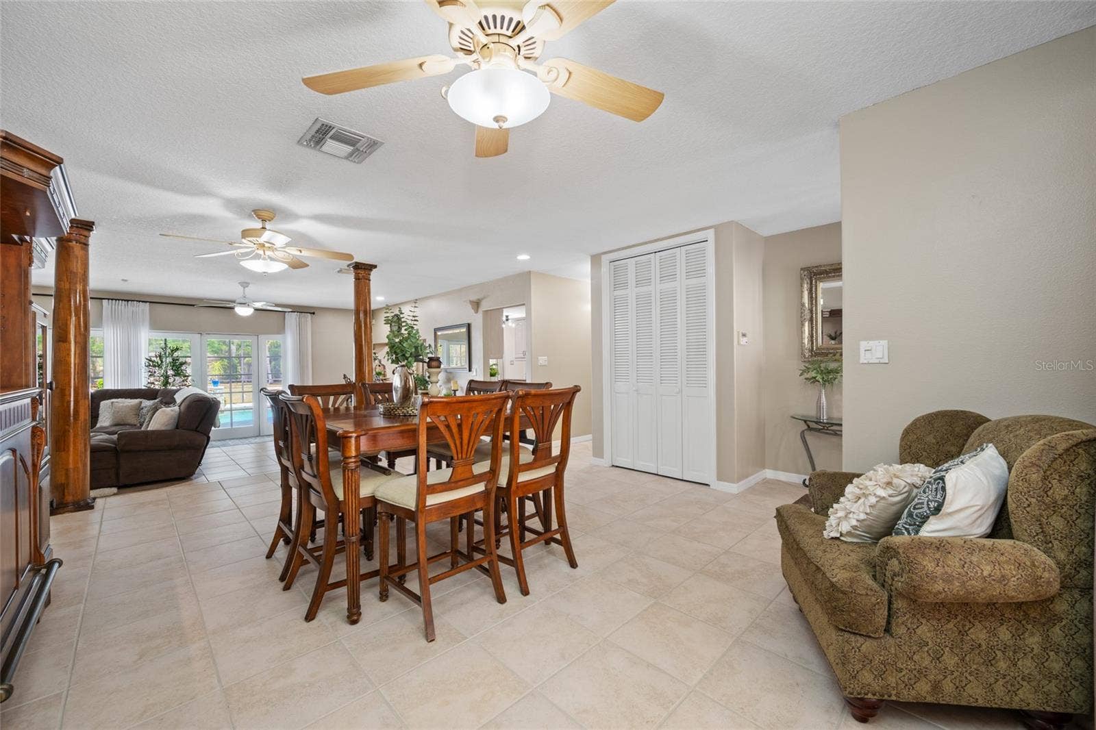 15314 LAKE MAGDALENE BOULEVARD, Tampa, FL 33618