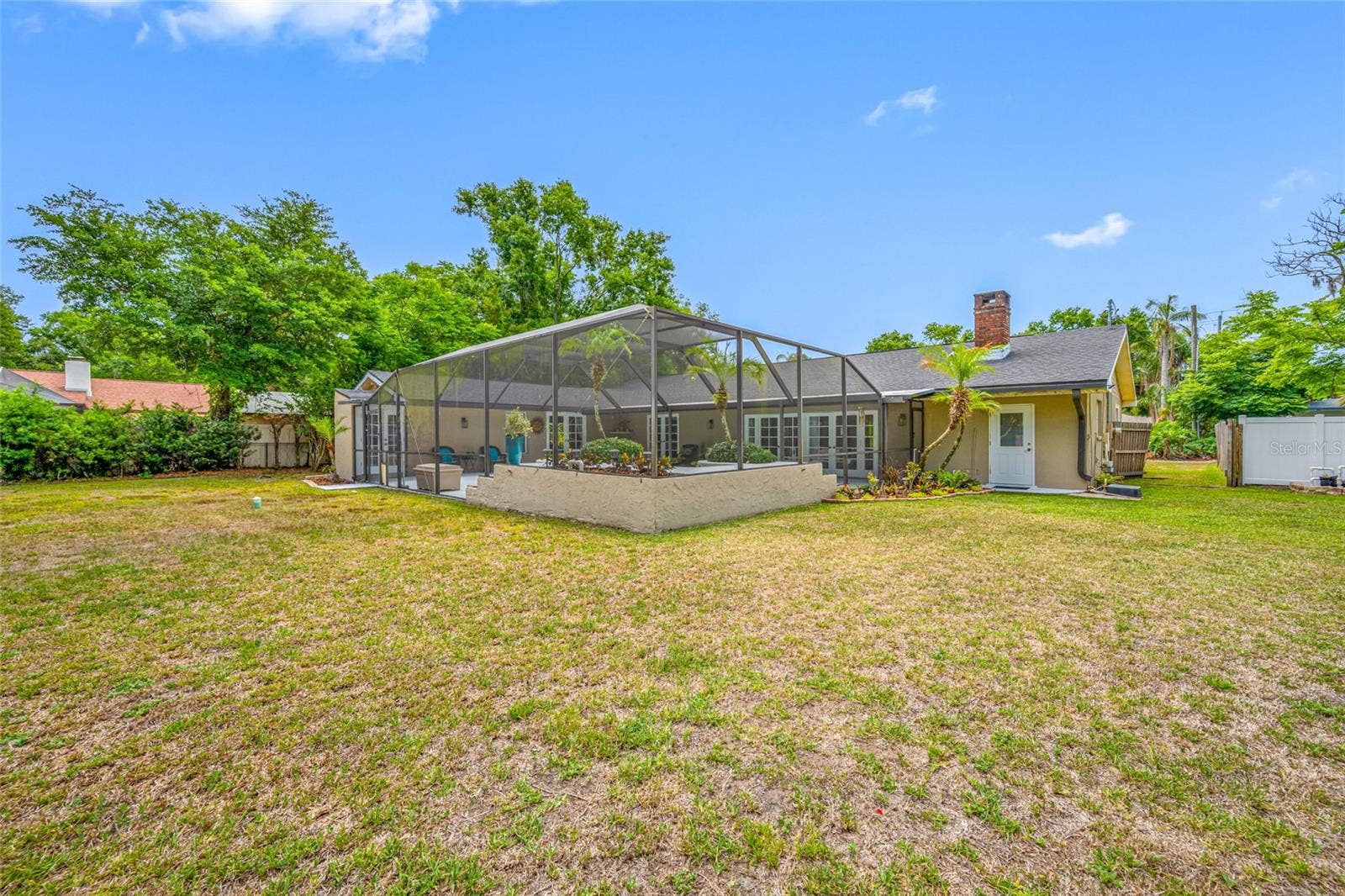 15314 LAKE MAGDALENE BOULEVARD, Tampa, FL 33618