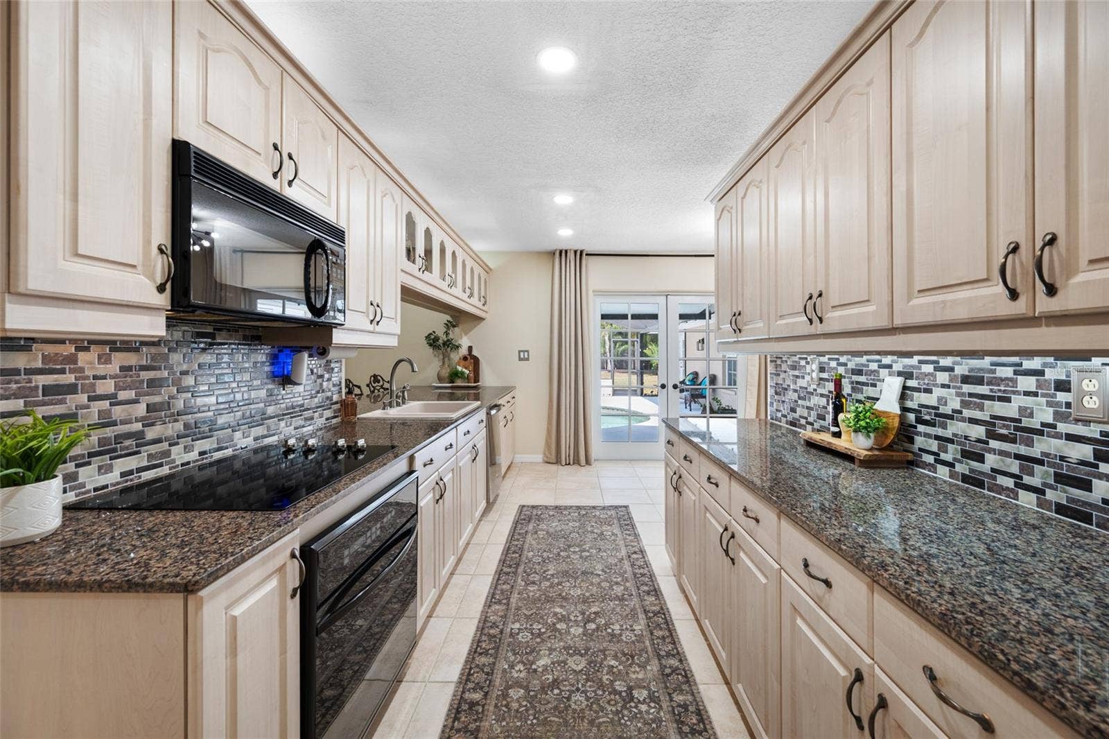 15314 LAKE MAGDALENE BOULEVARD, Tampa, FL 33618